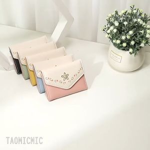 ❤dompet home❤2023 Mode Baru Wanita Dompet Kecil Bahan Kulit PU Persegi Horizontal Pendek Tiga Kali Lipat Gesper Kapasitas Besar Cetak Desain Dompet Koin Perkotaan Sederhana Segar Manis Diswa Dompet Pendek D246