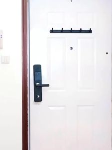 Wall Hook Aluminum Door Hanger Hanging Rack Clothes Towels Keys Hooks Drill-Free Cangkuk 免打孔挂钩