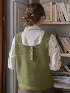 เสื้อกั๊กถักสีเขียวสไตล์ย้อนยุคสำหรับผู้หญิง แขนกุด ทรงเข้ารูป แฟชั่นฤดูใบไม้ผลิและฤดูใบไม้ร่วง เสื้อกันหนาวแบบสวมใส่หลายชั้น