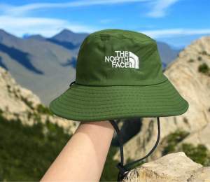 หมวกเดินป่า ใส่ขึ้นเขา ใส่กลางแจ้ง ใส่กันลม ใส่กันแดด ใส่ได้ทุกวัน หมวกมีสายคล้องคอกันปิว