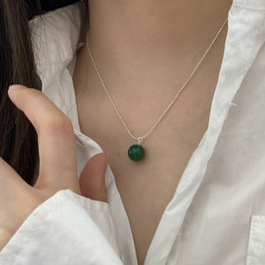 TiamoY New Chinese Style S925 Sterling Silver Natural Green Agate Pendant Necklace Womens Versatile High-End Clavicle Chain