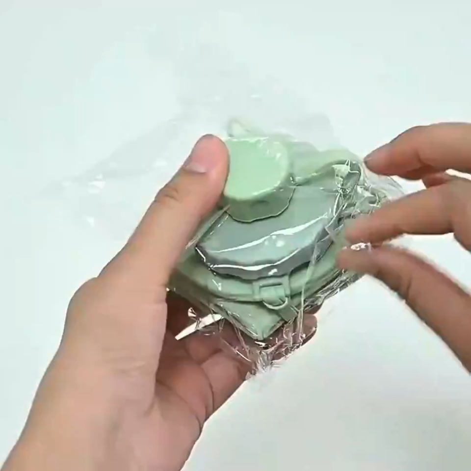 KIMP Collapsible Water Bottle Silicone Bottle Portable Retractable Folding Bottle Leak Proof Reusable Outdoor Travel Tools 600ml