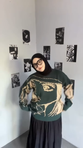 Kanzume Crewneck Sweater - Sweater Oversize Anime