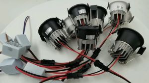 4pcs Dimmable 220V lõm Đèn Led mắt trâu chống chói 3W 5W 230V Trần Đèn treo cố định nền đèn chiếu sáng trong nhà tủ