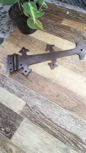 Engsel Pintu Kuningan Antik Motif Panah 26 cm & Engsel Kuningan 1 pcs