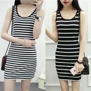 Summer Womens Slim Fit Loose Mid-Length Striped Dress Black White Short Sleeve Korean Style Vintage U-Neckline H-Shape Dress