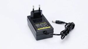 HUMI ที่ชาร์จสว่าน 21V อแดปเตอร์ชาร์จแบตลิเธียม DC 21V 2A (ใหญ่)เต็มแล้วตัด มีไฟสถานะชาร์จแบตเต็ม Battery Charger ชาร์จแบตเตอรี่ 2 ก้อนพร้อมกัน