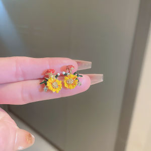 Sweet Tiny Yellow Flower Stud Earrings Womens Cute Inlaid Rhinestones Mushroom Ear Studs Jewelry Accessories Gift for Friends K