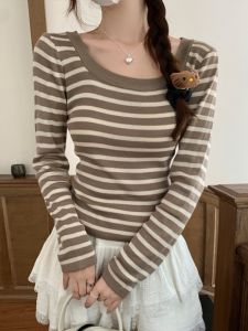 ฤดูใบไม้ร่วง ผู้หญิง เสื้อเชิ้ตแขนยาวลายทางถัก เสื้อท่อนบน อินเทรนด์ สวมใส่ด้านในสไตล์พร็อพ สลิมฟิต เวอร์ชั่นเกาหลี เสื้อกั๊ก