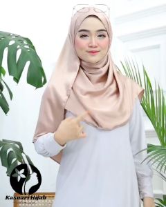 PASMINA CRANDEZA SILK-KASUARI HIJAB STYLE