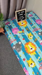 Sarung Kasur Busa Resleting Aesthetic Motif Galaxy Black
