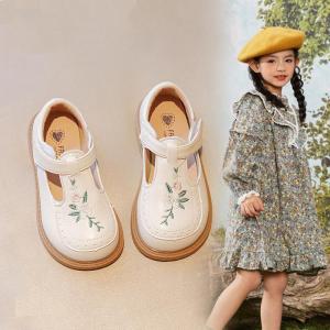 Girls Shoes Soft Bottom Little Kids Leather Shoes 2024 Spring and Autumn Childrens Princess Shoes Embroidered Chinese Style Girl Retro Shoes