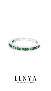 LENYA แหวน CZ สีเขียวจาก SWAROVSKI เพิ่มความงามขนาด 1.25 มิล ตัวเรือนเงินแท้925 ชุบทองคำขาว