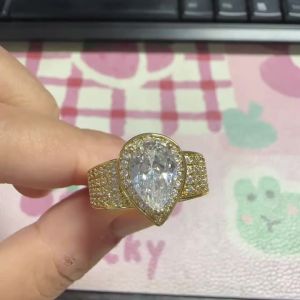 Huitan Pear Shaped Women Ring Gold Color Full Shiny Cubic Zirconia Fashion Wedding Party Noble Lady Jewelry Gorgeous Accessories