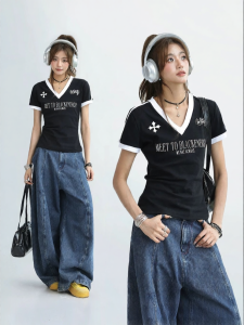 CHANT2nd | Vintage Patchwork V-Neck Slim Fit Sporty T-Shirt Short Sleeve