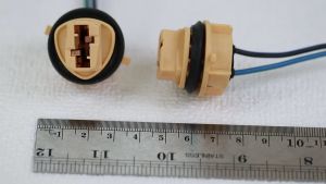PNP Socket Fitting T20 lampu Single K1 2 Kabel
