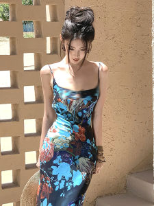 ชุดเดรสแขนกุดเอวสูงสไตล์วันหยุดสำหรับผู้หญิง ฤดูร้อนปี 2025 ชุดเดรสยาวคลุมเข่าคอเหลี่ยมแขนกุดแบบเปิดหลัง ชุดเดรสแฟชั่นวินเทจ