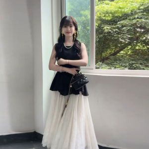 XUECAIQI | Small Petite French Slimming Black Sleeveless Top and Lace Skirt Set