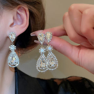 Shining Rhinestone Water Drop Tassel Earrings for Women Luxury High-end Temperament Earring Elegant Charming Jewelry Wedding J