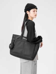 Strada Large Tote Bag Womens Shoulder Bag Computer High Capacity Multi Compartments New 2025 Office Commute Fashion