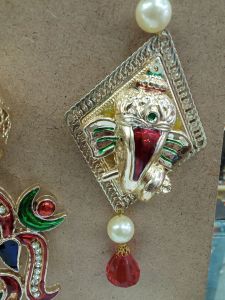 Ganesha Key Chain / Hanging at Car Mirror Hindu Statue / Gift