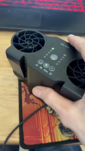 Quạt kẹp hông gió mạnh pin trâu quạt tích điện cầm tay đeo cổ mini nhỏ gọn gió mạnh pin cực khỏe