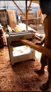 List Kayu Mahoni Solid Ukuran 1x1
