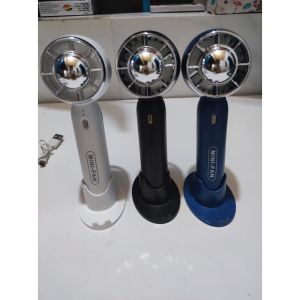 quạt cầm tay du lịch siêu tốc