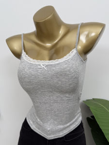 Pure Desire Lace Trim Halter Vest Womens Slim Fit High Waist Sleeveless Top Summer New Style 2025 Short Length Solid Color