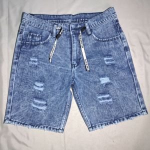 Celana Pendek pria / Celana pendek jeans / Celana sobek pria / Celana distro premium