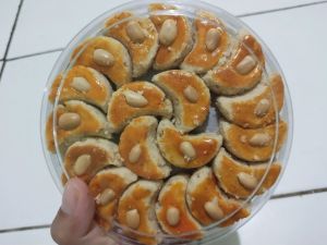 KUE KACANG KUE KERING