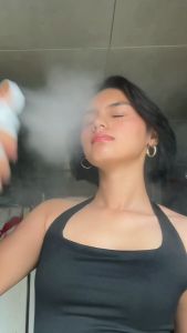 ICE LERSKIN Sunscreen Spray Spf 50 Pa++++ Sunscreen multi-effect sunblock  whitening sunscreen spray all-day sun protection and waterproof after-sun repair