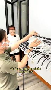 Móc treo quần áo chống trượt HiNan xoay 360 đa năng Móc áo chất nhựa cao cấp bền bỉ chịu được vật nặng