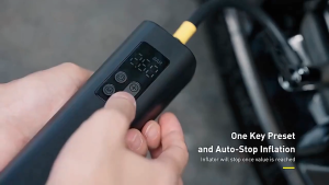 Máy Bơm Hơi Mini Cầm Tay Baseus Tích Hợp Đèn Pin.Bơm Lốp Ô Tô. Nhỏ Gọn Dễ Sử Dụng