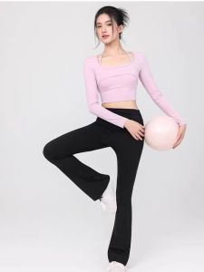 เสื้อโยคะแขนยาวระบายอากาศได้ดีสำหรับผู้หญิงพร้อมแผ่นเสริมหน้าอก ชุดโยคะ Pilates ทรงสลิมฟิต ชุดออกกำลังกาย ชุดฟิตเนส