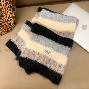 Korean Designer Style Womens Knitted Scarf Soft Warm Autumn Winter Woolen Yarn Neck Warmer Fashionable Versatile Couples Scarf