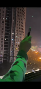 Maximum range:90000 meters laser lights pointer Maximum operating time:180 days laser pointer Free five-piece premium suit laser pointer high power Suitable for hiking and cat laser toys laser pointer rechargeable