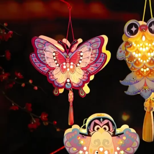 Đèn Lồng Giấy Cầm Tay Hình Cá/Thỏ Có Đèn LED Sáng Đồ Chơi Trung Thu Cho Bé