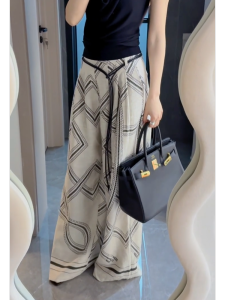 MANMI | Elegant Youthful Print Culotte Pants