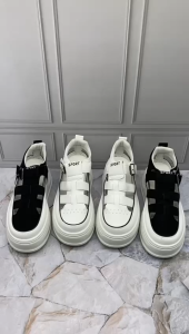 WYN Sepatu Sneakers Belle Rise Strap Tinggi 6cm Black White Sandal Casual Santai Kekinian Fashion Korea  DG6090