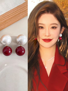 Red Pearl Design Clip-On Earrings for Women No Piercing Required French Luxurious High-End Style Vintage Fashion Jewelry