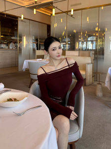 Áo Knit Ôm Dáng Trễ Vai Cho Nữ