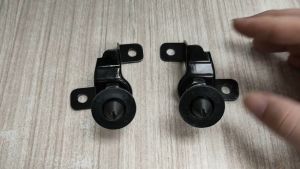 J07S11 BONNET PANEL HOOK MERCEDES ACTROS MP4 LORRY TRUCK 9607502614 9607502714