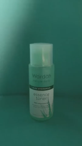 Wardah 100% Aloe Vera + Witch Hazel & Allantoin Nature Daily Hydramild Essence Toner 100 ml - Toner Multifungsi