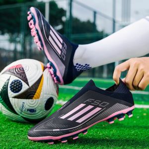 Mens Low-Top Seamless Flyknit Football Shoes Training Competition Grass Field Sports Shoes Rubber Sole Natural Artificial Grass