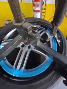 150m/Roll Car Repair Tool Wheel Rim Protector Blue PE Film Residue-Free Adhesive Non-Marking Scratch-Resistant Tape 50mm 60mm Width Hub Protective Films
