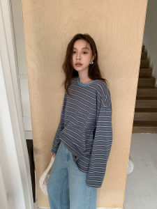 Áo Thun Nữ Tay Dài Rộng Rãi Cổ Tròn Dệt Kim Sọc Màu Tương Phản Phong Cách Mỹ Cổ Điển Mùa Thu Sixi Four Happiness