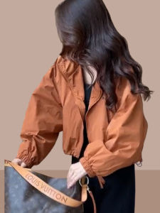 Womens Short Length Jacket Summer New Style Casual Sun Protection Coat Zipper Closure Hooded Long Sleeve Solid Color Outerwear