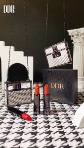 3 Lipstick In 1 Chain Bag Lipstick Set Velvet Long-lasting Matte Hydrating High Pigmentation Lightweight