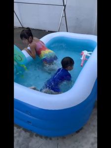 สระน้ำเป่าลม สระน้ำเด็ก สระน้ำครอบครัว สระน้ำขนาดใหญ่ สระว่ายน้ำเป่าลม สีสันสดใส สระน้ำ สระน้ำเด็ก สระน้ำครอบครัว